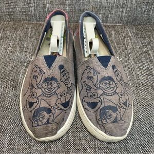 Toms Kids Seasame Street Grey Slip Ons Size 4